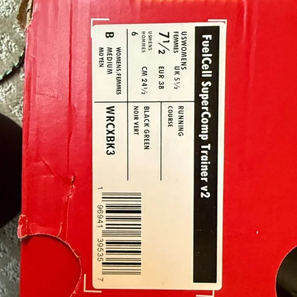 New Balance Black and White Running Shoes - Picture 4 of 5